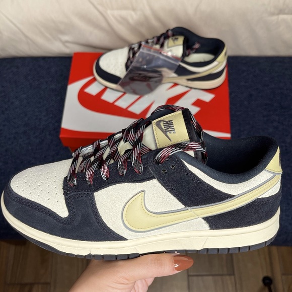 Nike Shoes - NIKE W DUNK LOW LX